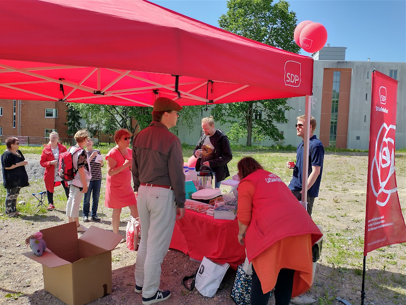 Kuva -Teltan järjestelyjä